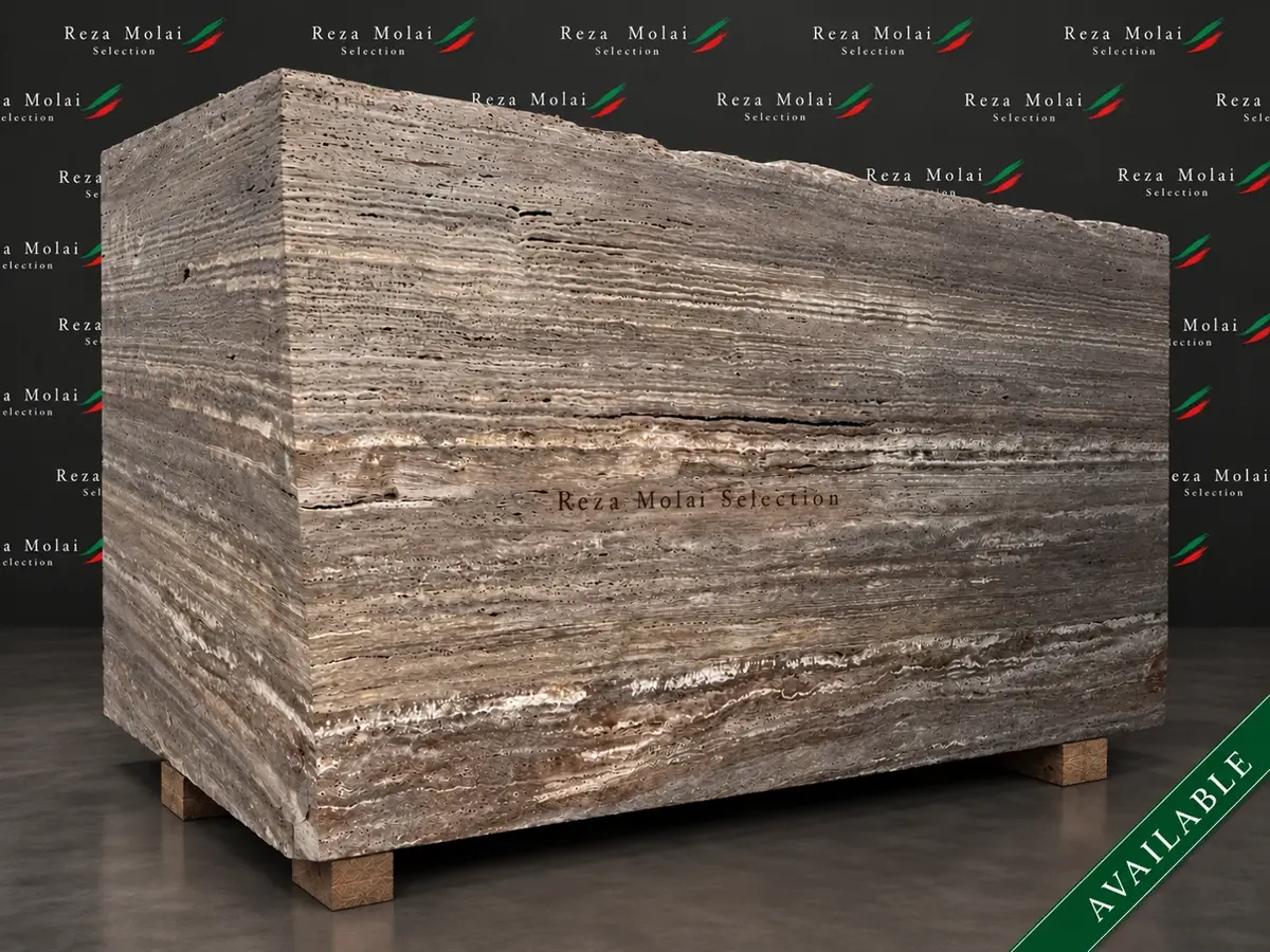 Travertino Silver · vista del blocco. Immagine di presentazione Reza Molai Selection.